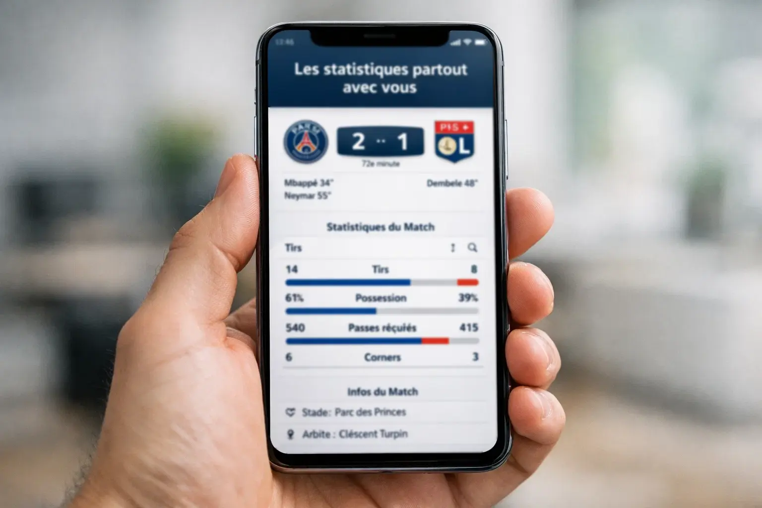 Smartphone affichant une application de suivi sportif avec statistiques